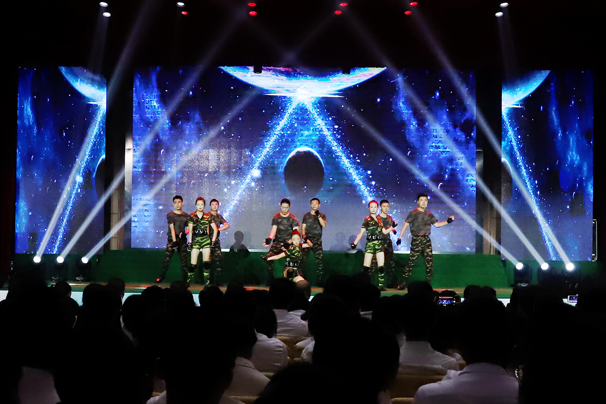 3军旅舞蹈.jpg 3军旅舞蹈.jpg