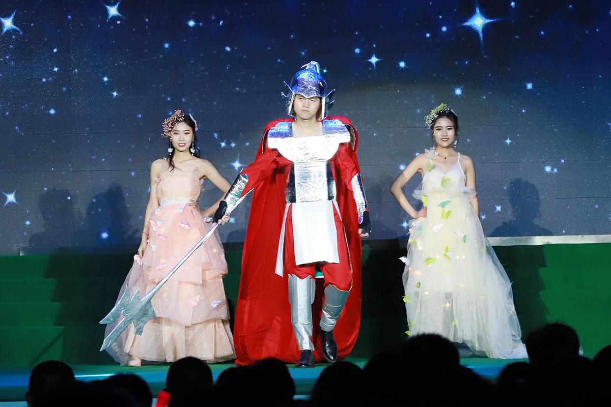 9形象大赛1.jpg 9形象大赛1.jpg